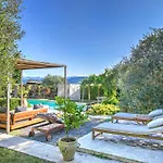 Apartmán Casa Fra Gli Ulivi With Shared Pool Ameglia