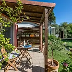 Apartmán Casa Fra Gli Ulivi With Shared Pool
