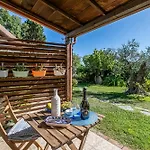 Casa Fra Gli Ulivi With Shared Pool Apartmán Ameglia