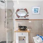 Casa Fra Gli Ulivi With Shared Pool Apartmán
