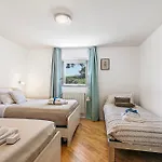 Casa Fra Gli Ulivi With Shared Pool Apartmán