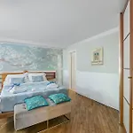 Casa Fra Gli Ulivi With Shared Pool Apartmán Ameglia