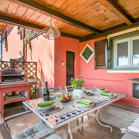 Daire Casa Fra Gli Ulivi With Shared Pool *