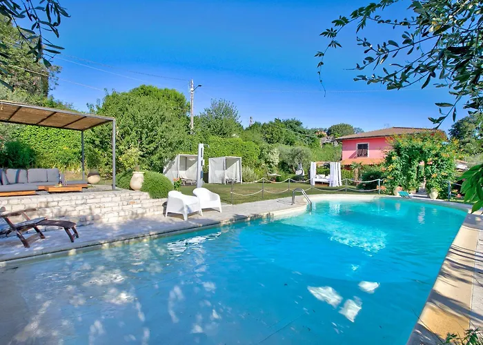 Casa Fra Gli Ulivi With Shared Pool Ameglia