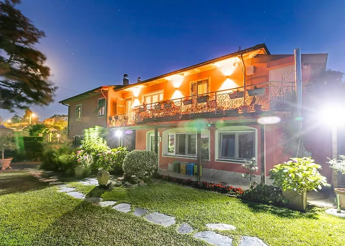 Casa Fra Gli Ulivi With Shared Pool Appartement