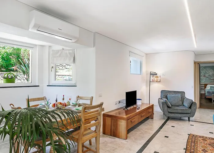Casa Fra Gli Ulivi With Shared Pool Appartement Ameglia