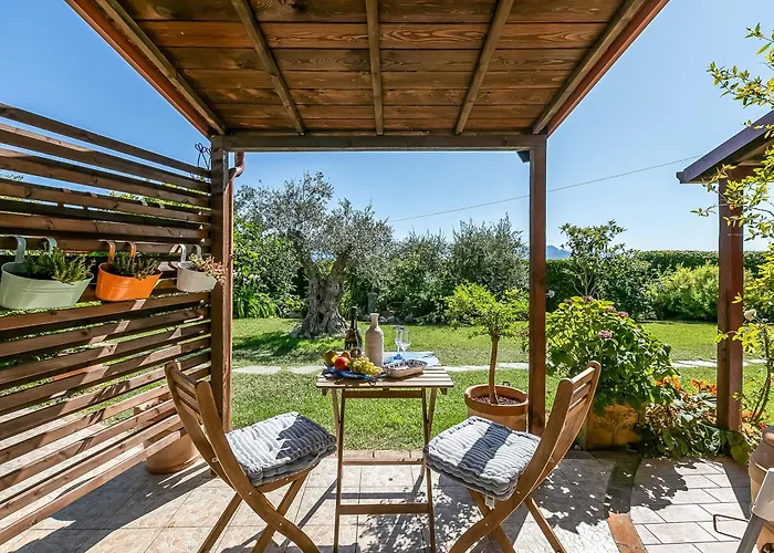Casa Fra Gli Ulivi With Shared Pool Lejlighed *