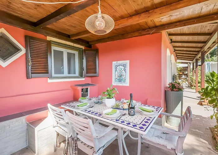 Casa Fra Gli Ulivi With Shared Pool Appartement Ameglia