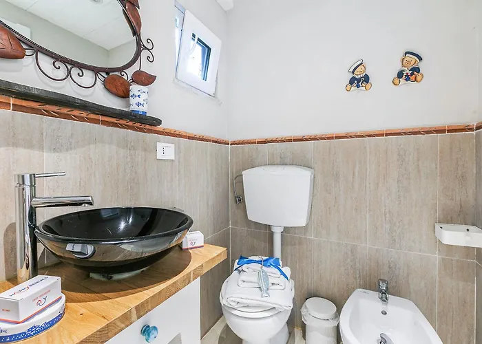 Casa Fra Gli Ulivi With Shared Pool * Ameglia