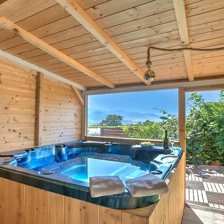 Casa Fra Gli Ulivi With Shared Pool *