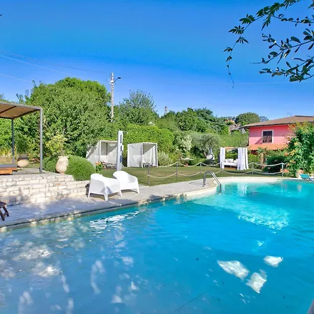 Casa Fra Gli Ulivi With Shared Pool أَميليا