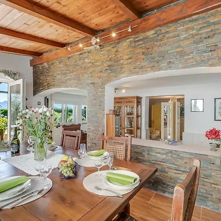 شقة Casa Fra Gli Ulivi With Shared Pool