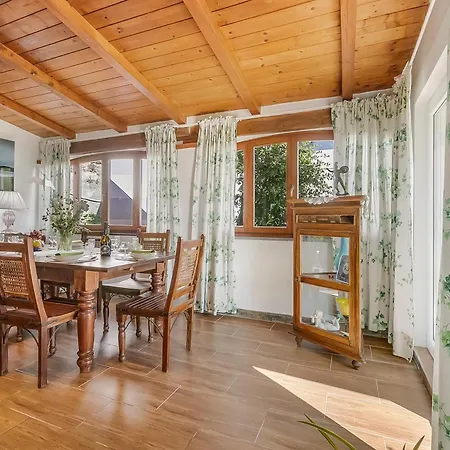 Apartment Casa Fra Gli Ulivi With Shared Pool