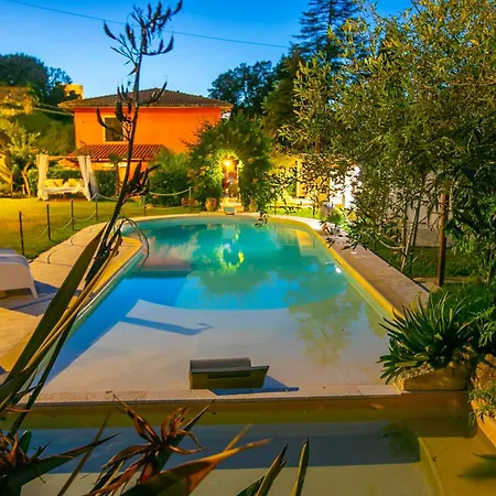 Casa Fra Gli Ulivi With Shared Pool アパート *