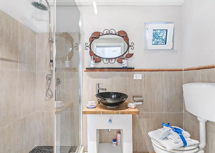 Casa Fra Gli Ulivi With Shared Pool Apartament